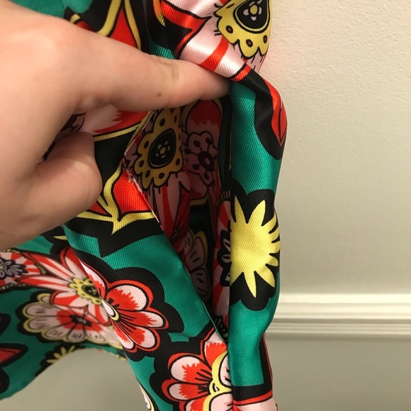 Queen Mulock Floral Shift Dress Small green red yellow pink black ModCloth retro - Picture 5 of 8